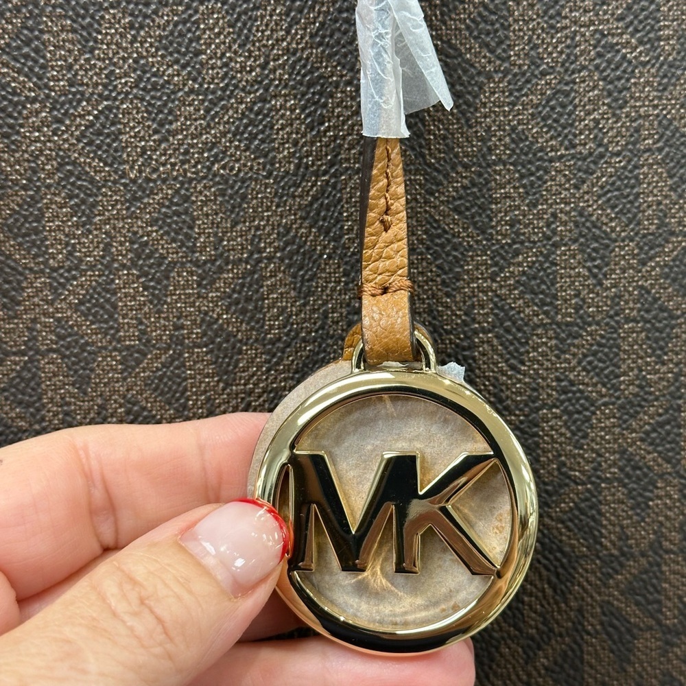 Michael Kors Jet Set Travel Tote in Signature Brown Logo with Acorn Trim (NWT) - Picture 4 of 7